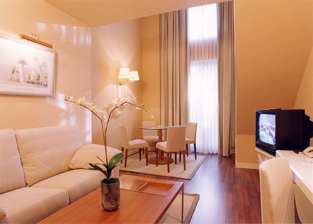 M.A. Hotel Sevilla Congresos Pokoj fotografie